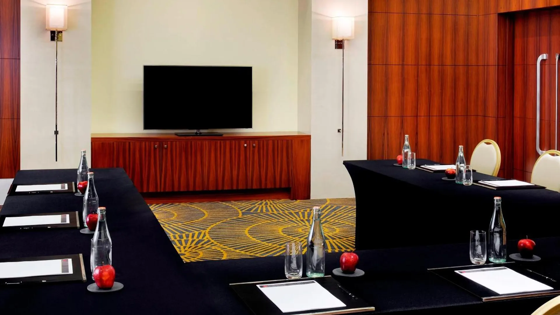 Marriott Hotel Al Jaddaf, Дубай 5*,  ОАЭ