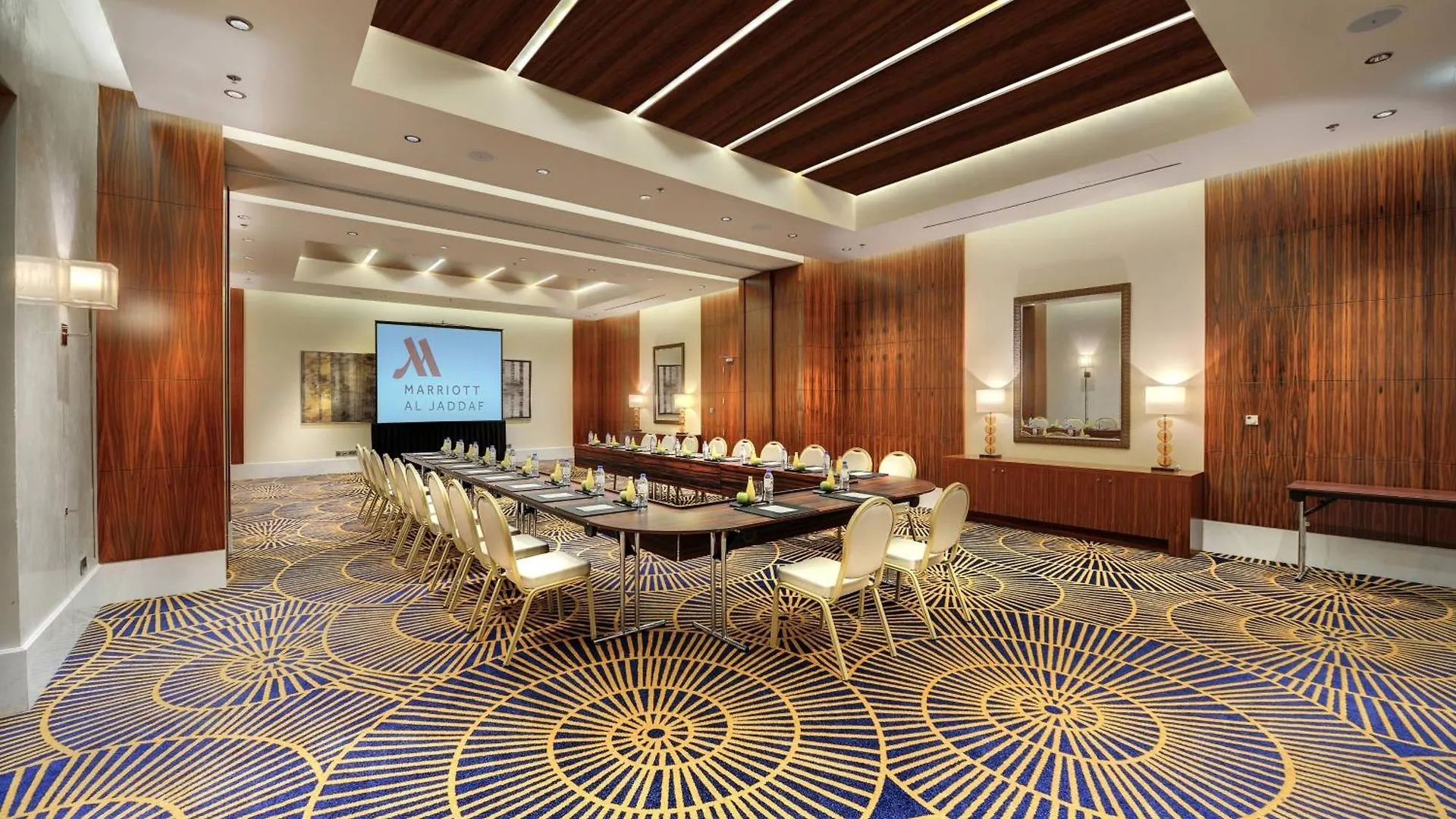 Marriott Hotel Al Jaddaf, Дубай