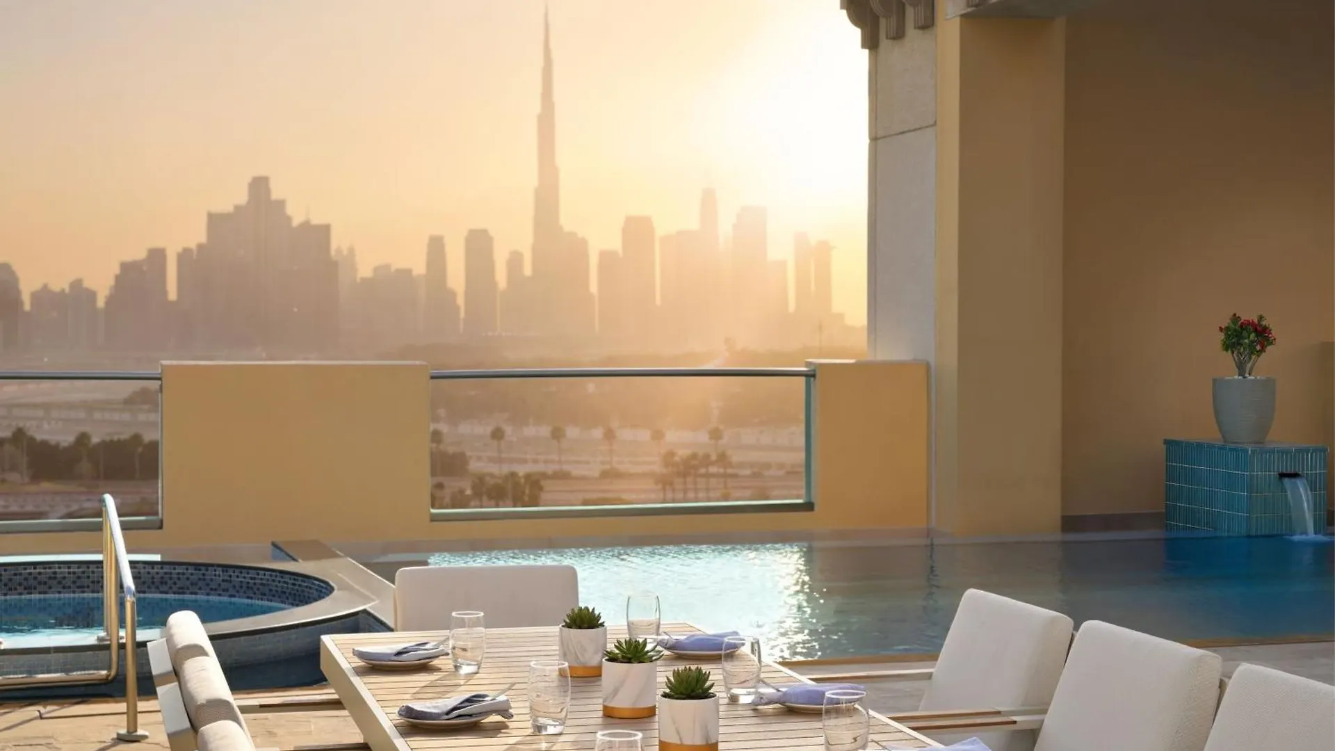 Marriott Hotel Al Jaddaf, Дубай