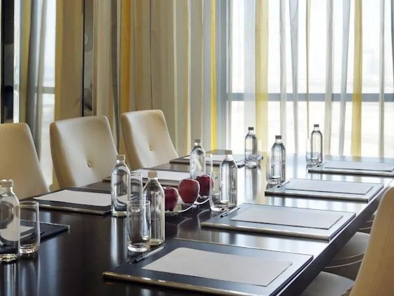 Marriott Hotel Al Jaddaf, Дубай 5*,