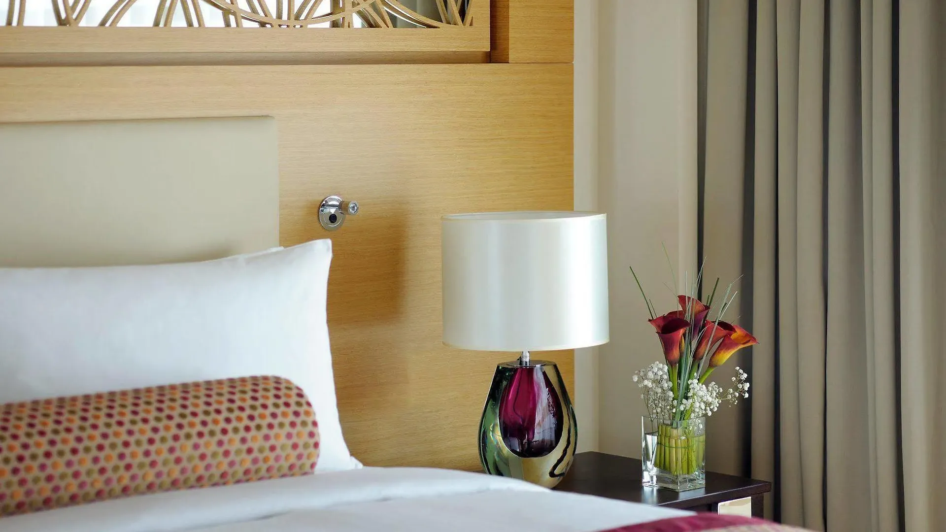Marriott Hotel Al Jaddaf, Дубай 5*,
